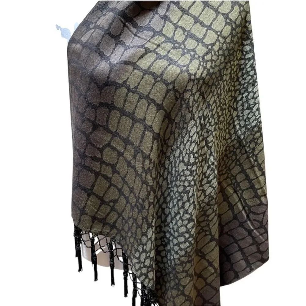 Chicos Scarf Shawl Reversible Beaded Tassels Green Snakeskin Large